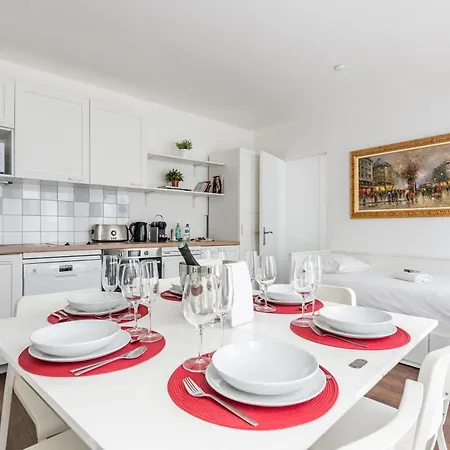 Loft Magenta Blue Апартаменты