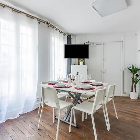 Apartment Loft Magenta Blue *