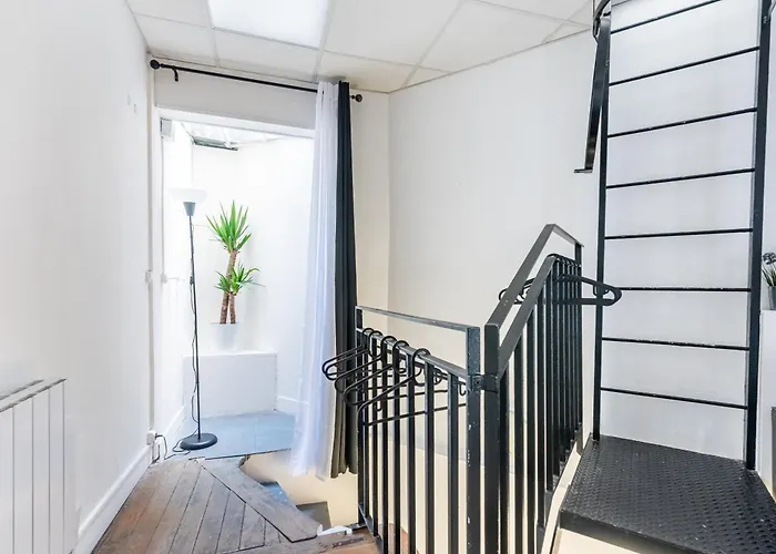 Loft Magenta Blue Apartment Paris