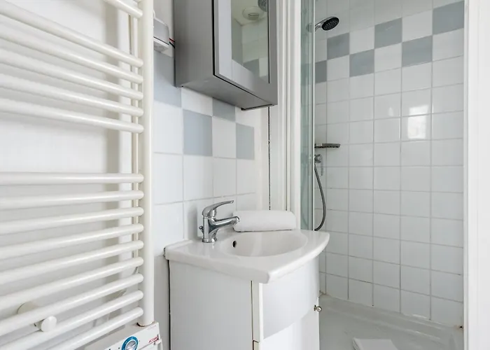 Apartment Loft Magenta Blue Paris